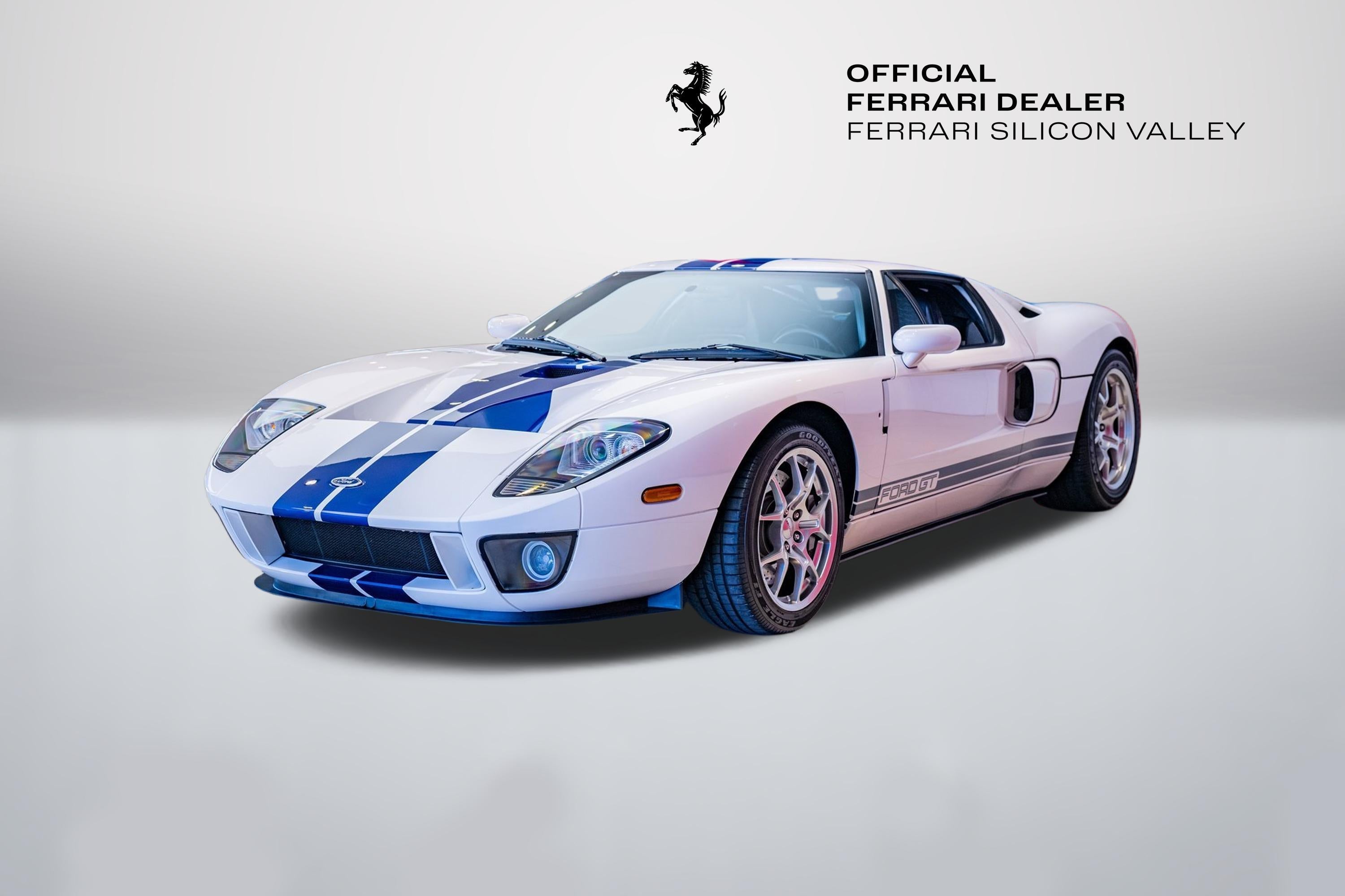 2005 Ford GT Base