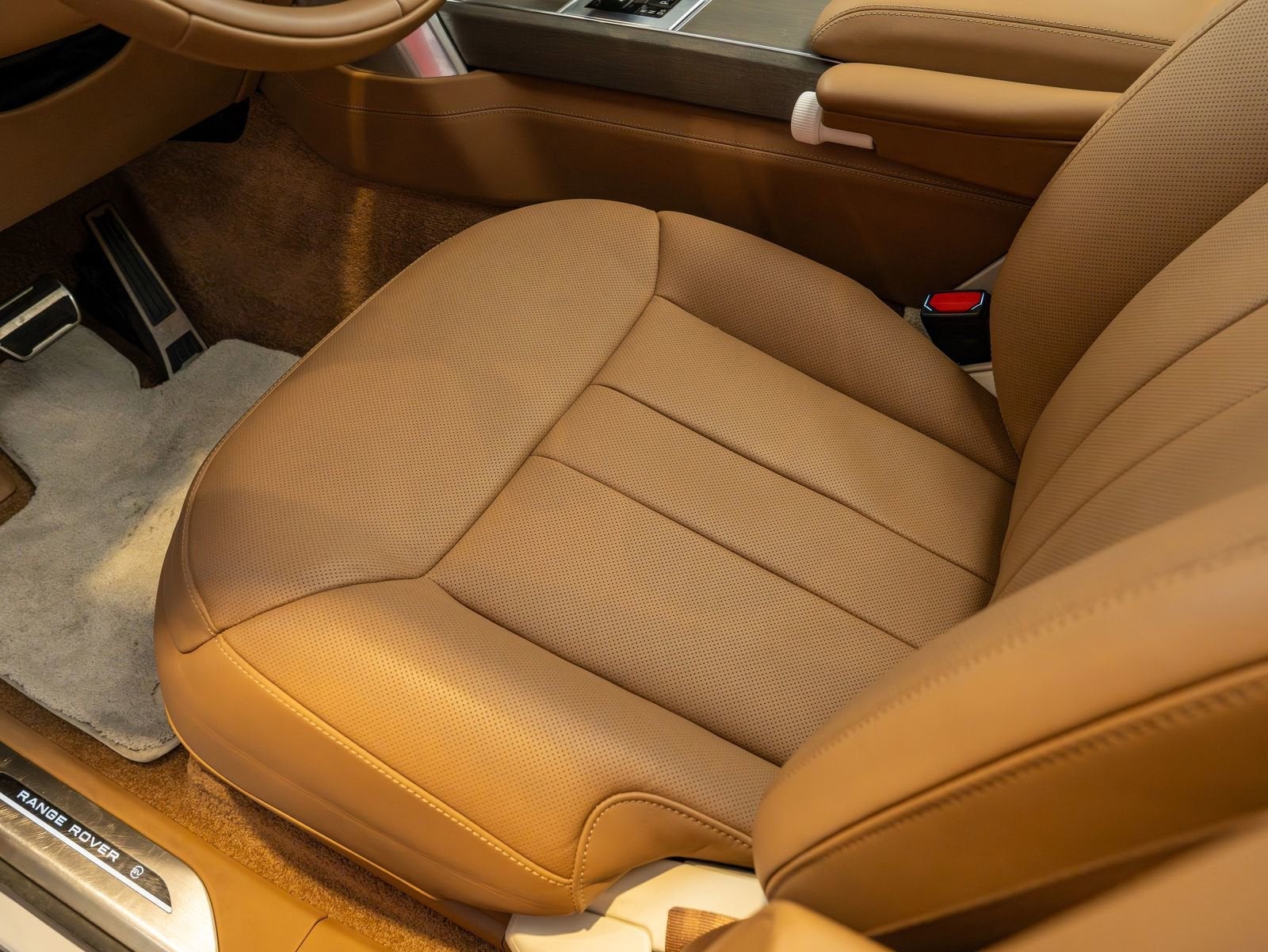 2022 Land Rover Range Rover SV
