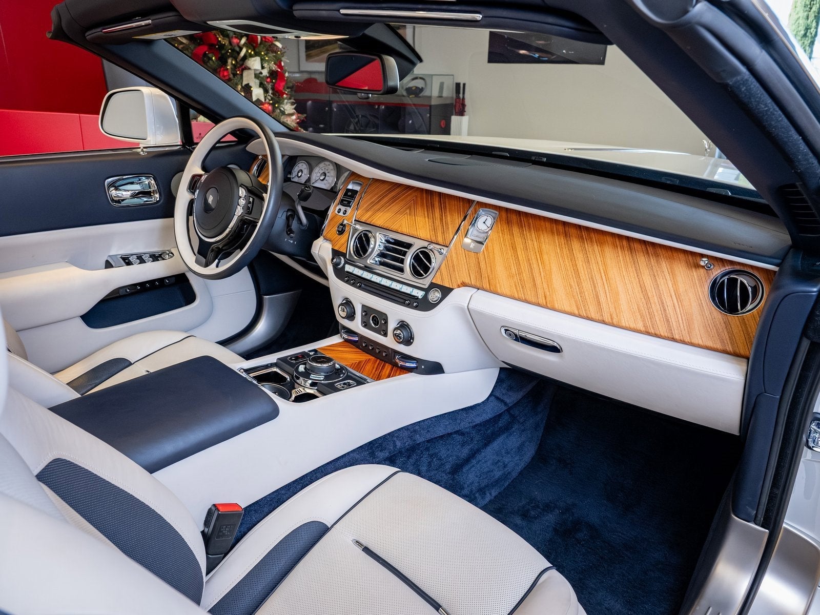 2018 Rolls-Royce Dawn 