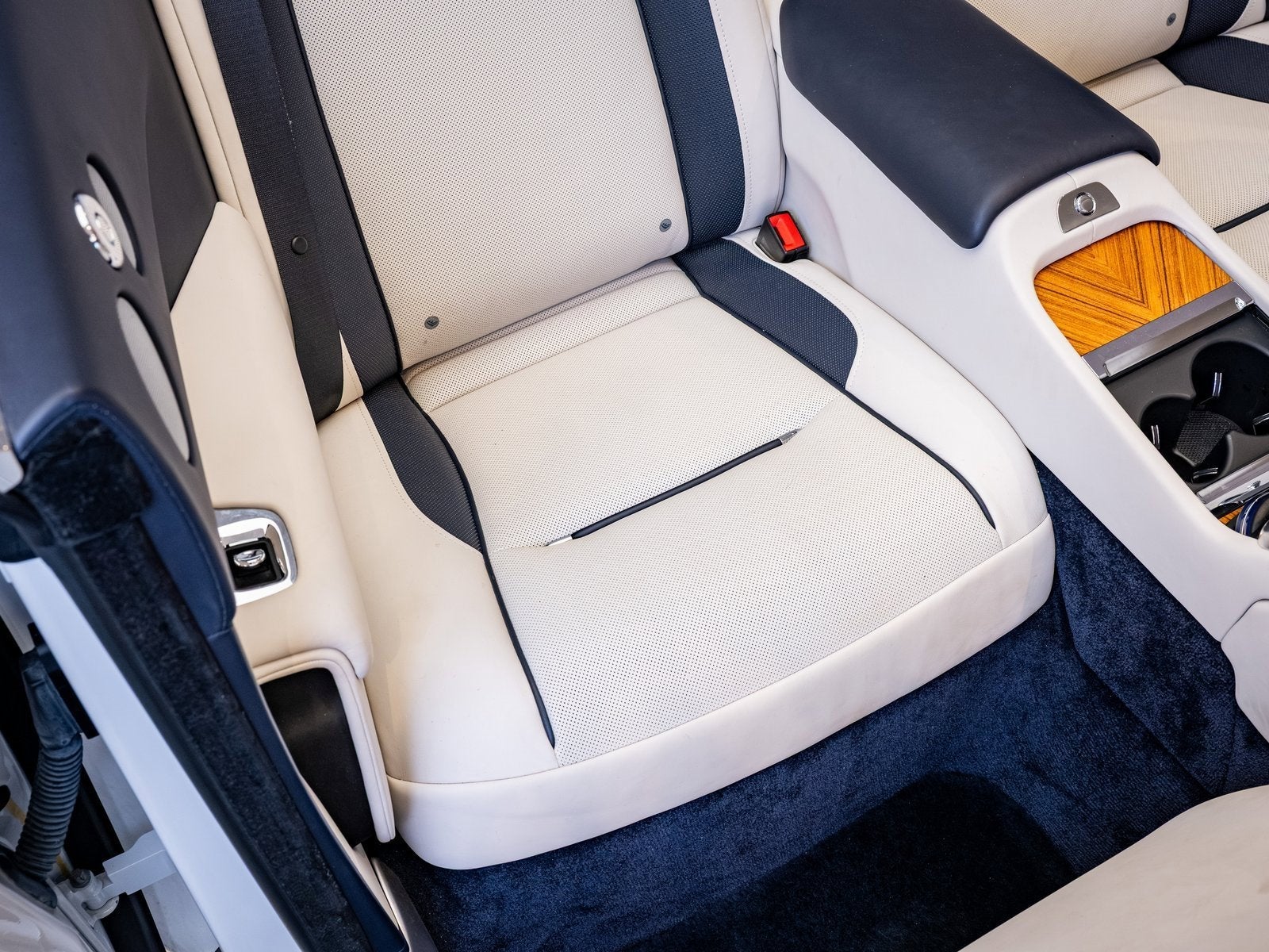 2018 Rolls-Royce Dawn 