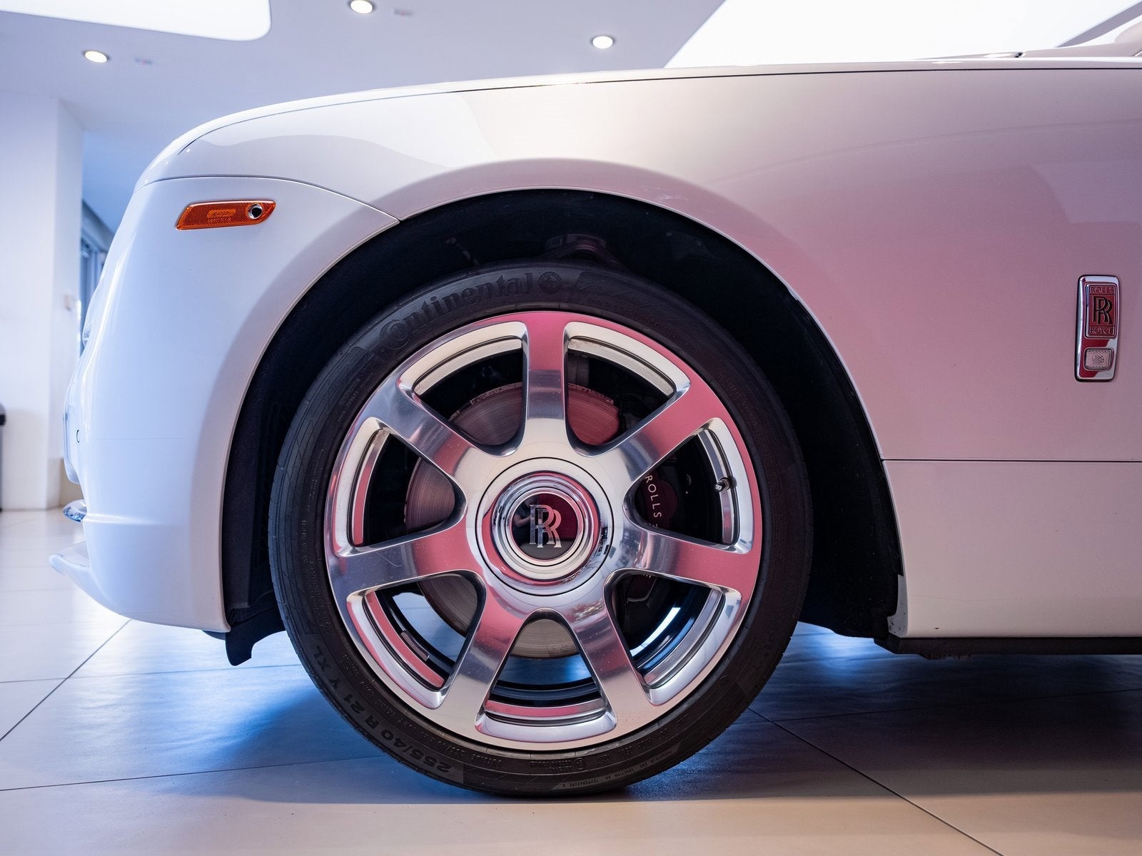 2018 Rolls-Royce Dawn 