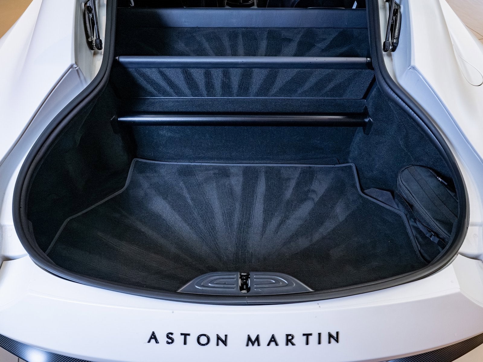 2023 Aston Martin Vantage V12