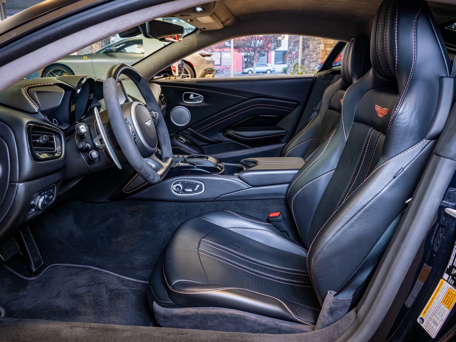 2020 Aston Martin Vantage Base