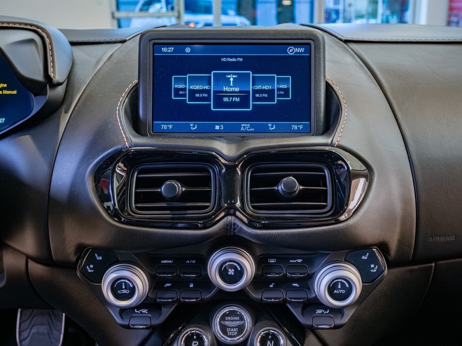 2020 Aston Martin Vantage Base