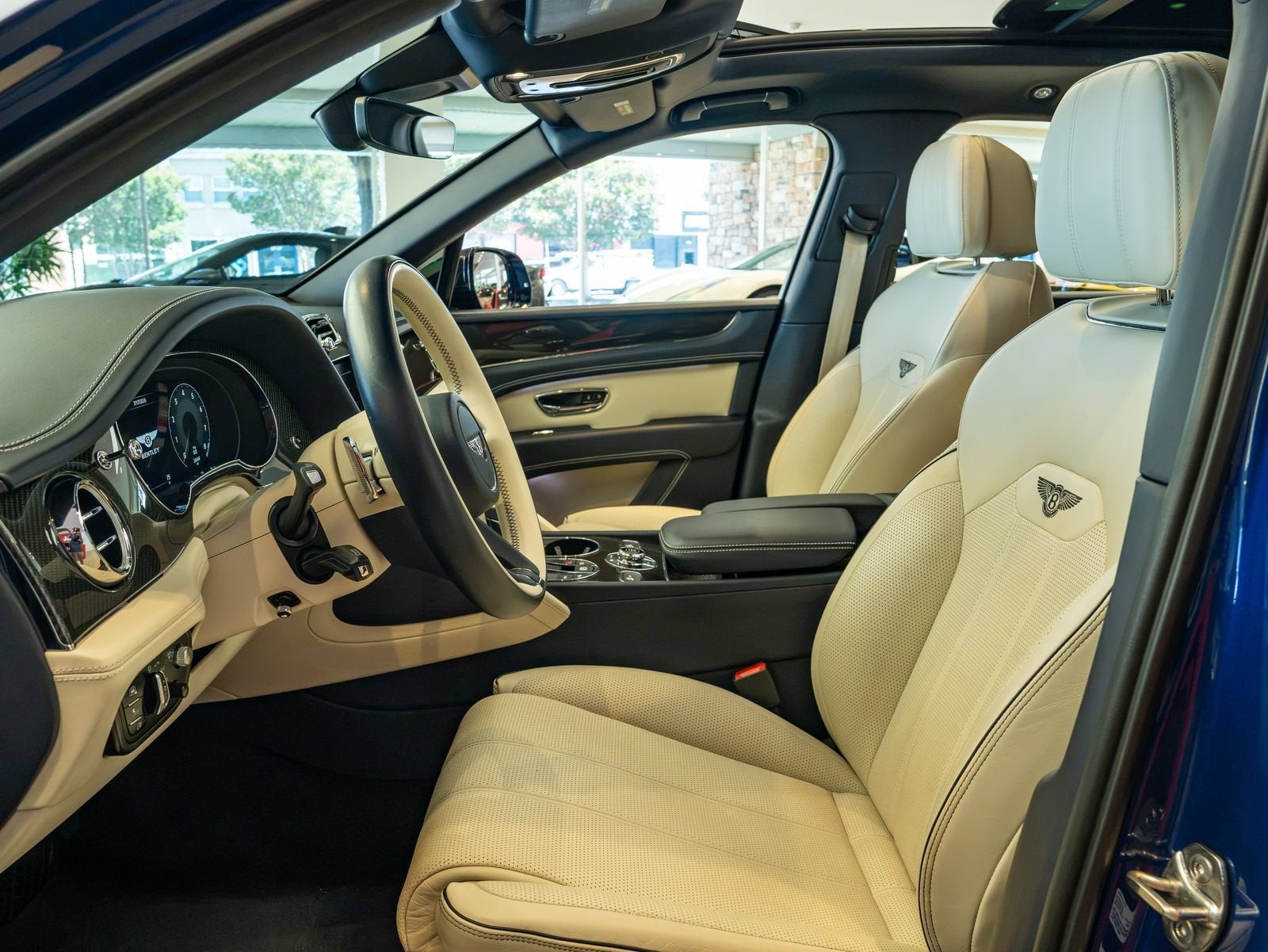 2022 Bentley Bentayga S - Photo 10
