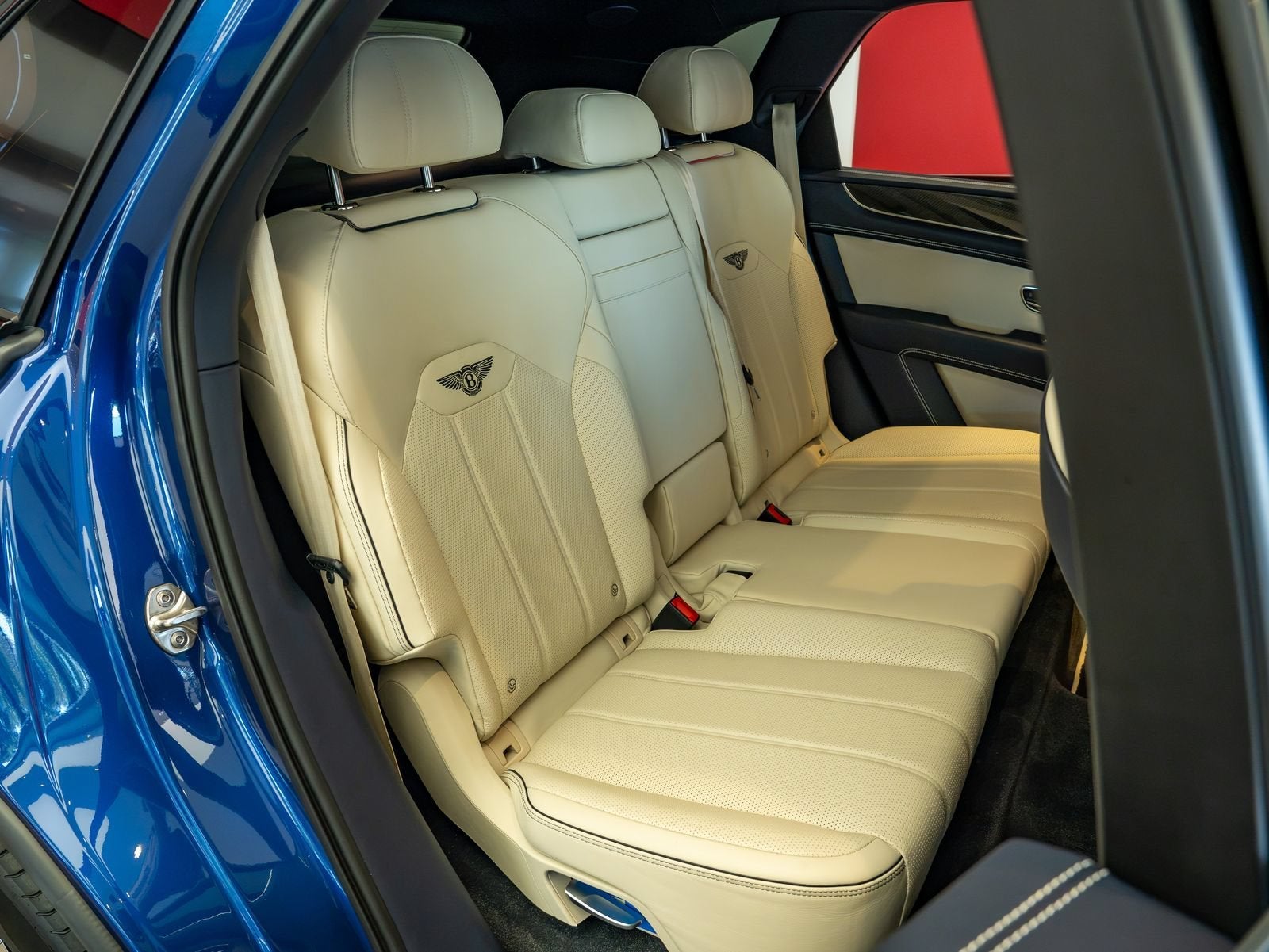 2022 Bentley Bentayga S - Photo 27