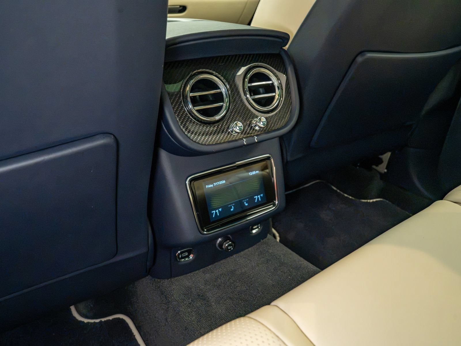 2022 Bentley Bentayga S - Photo 29