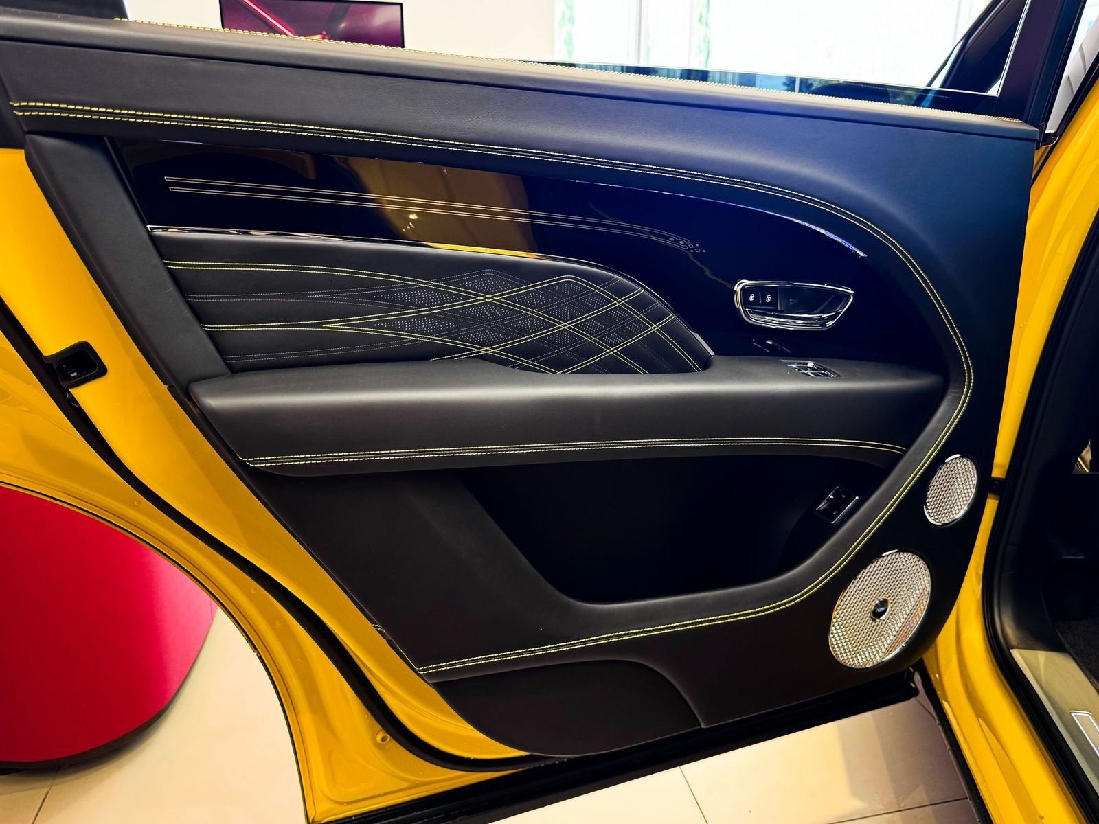 2023 Bentley Bentayga EWB Base