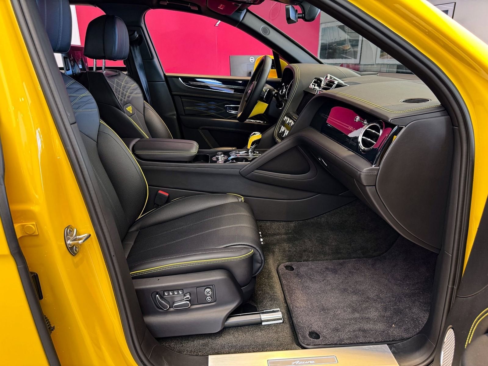 2023 Bentley Bentayga EWB Base