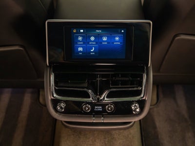 2023 Bentley Bentayga EWB Base