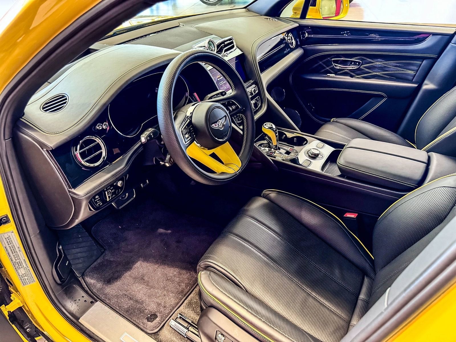 2023 Bentley Bentayga EWB Base