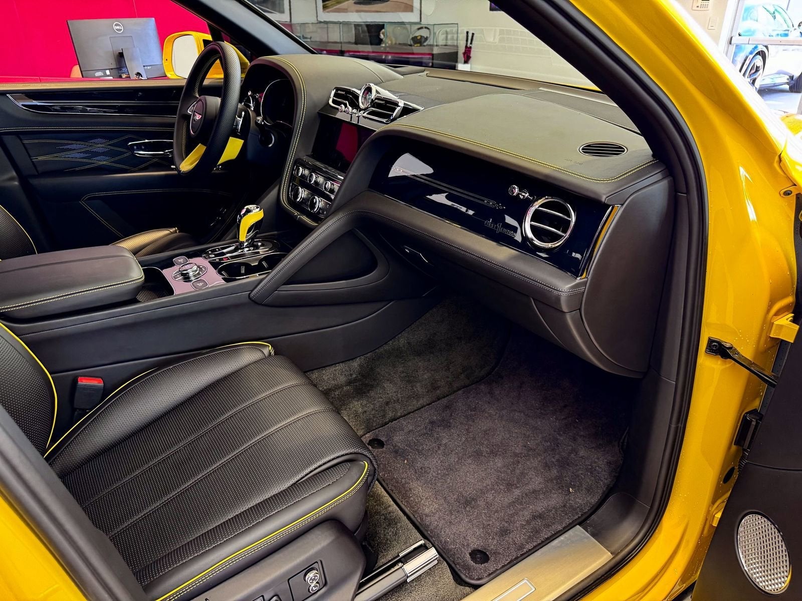 2023 Bentley Bentayga EWB Base