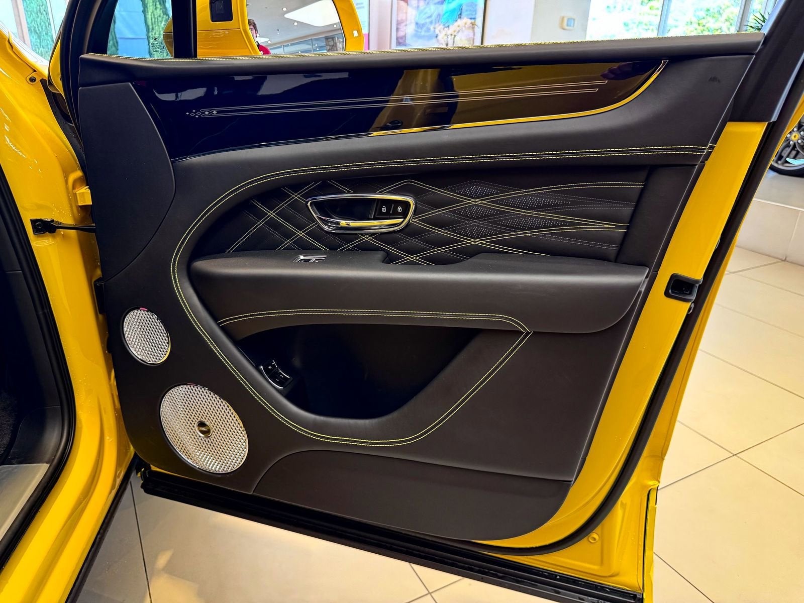 2023 Bentley Bentayga EWB Base