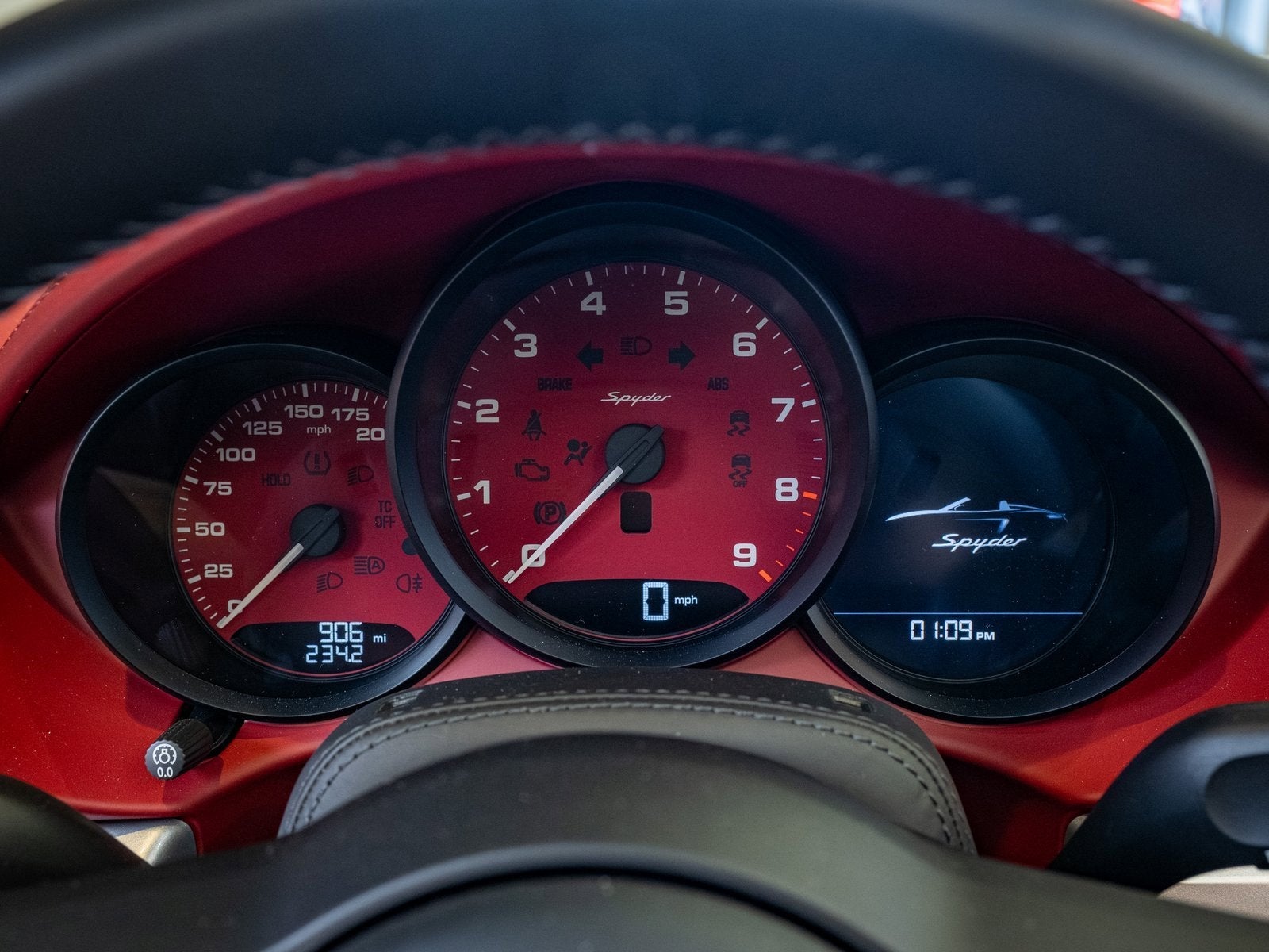 2022 Porsche 718 Spyder Base