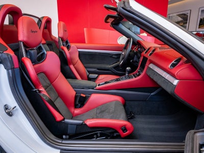 2022 Porsche 718 Spyder Base