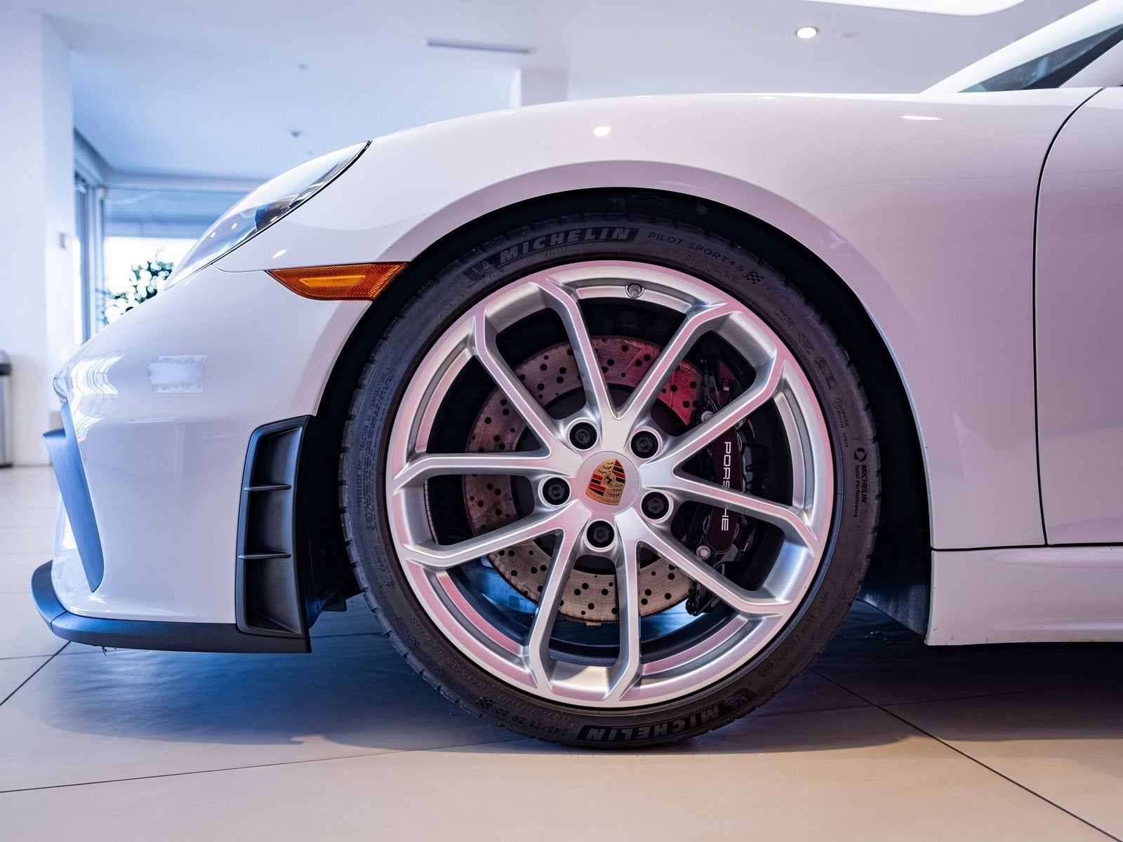 2022 Porsche 718 Spyder Base