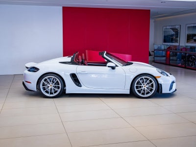 2022 Porsche 718 Spyder Base