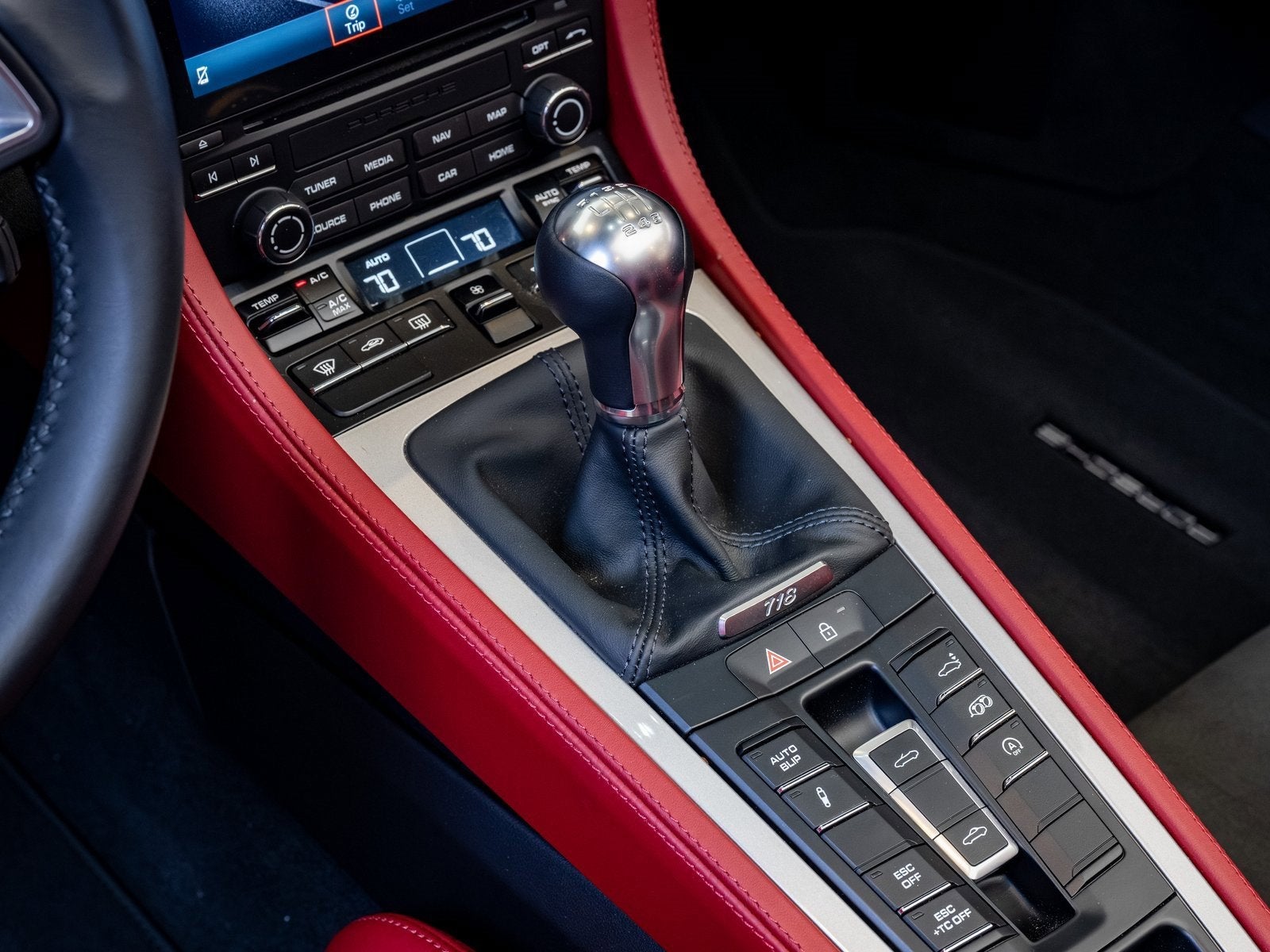 2022 Porsche 718 Spyder Base