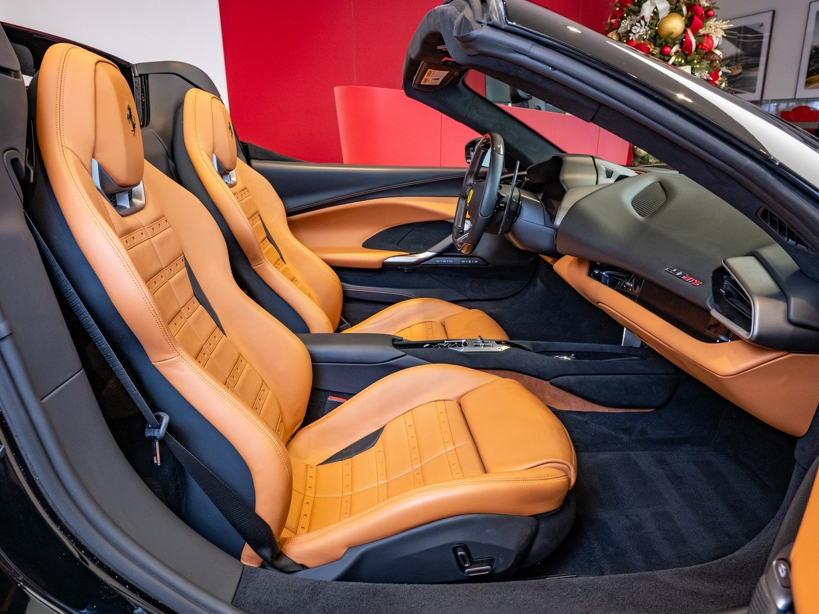 2025 Ferrari 296 GTS Base