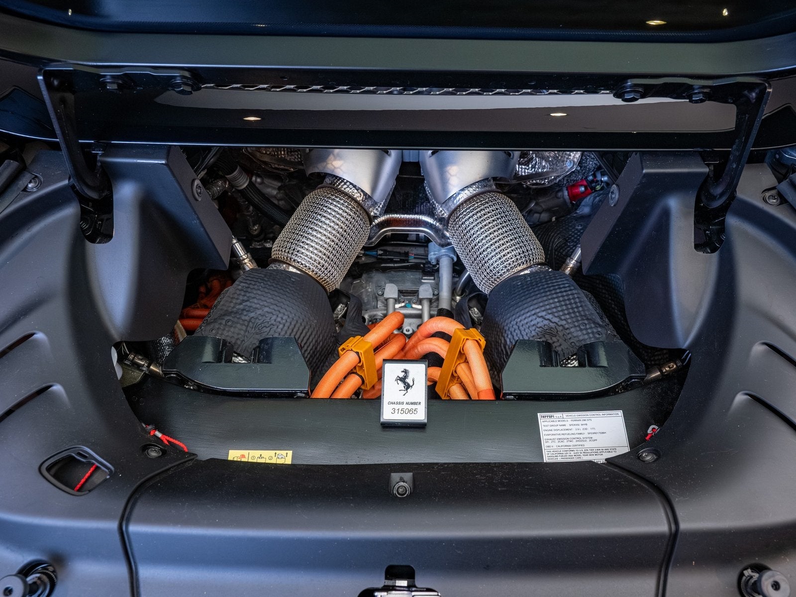 2025 Ferrari 296 GTS Base