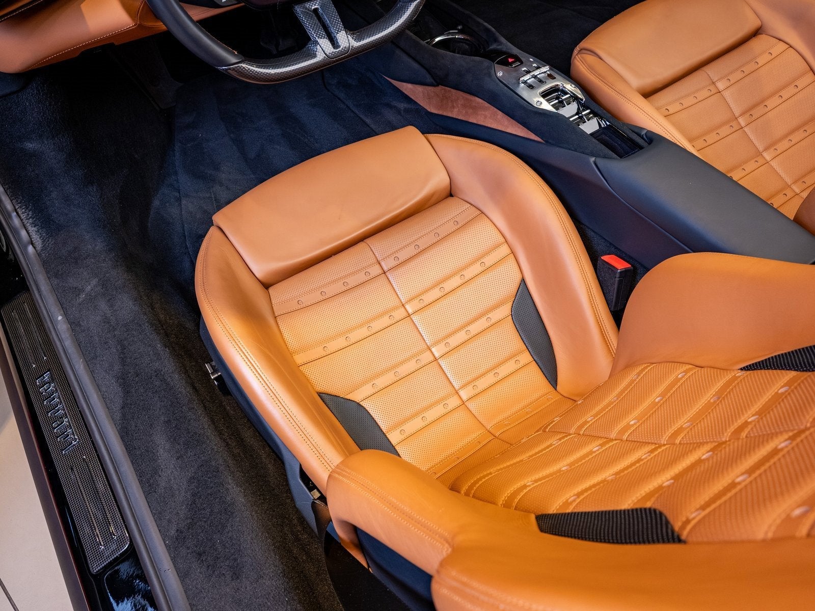 2025 Ferrari 296 GTS Base