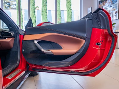 2025 Ferrari 296 GTS Base