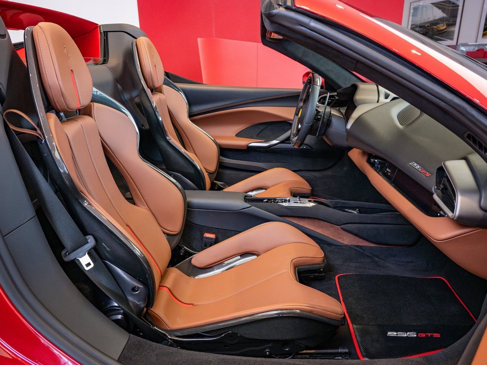 2025 Ferrari 296 GTS Base