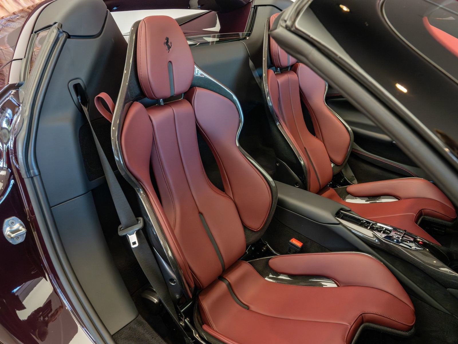 2025 Ferrari 296 GTS Base