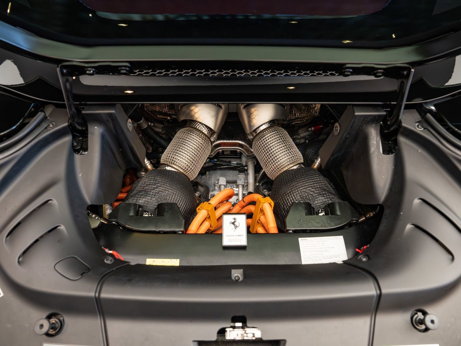 2025 Ferrari 296 GTS Base