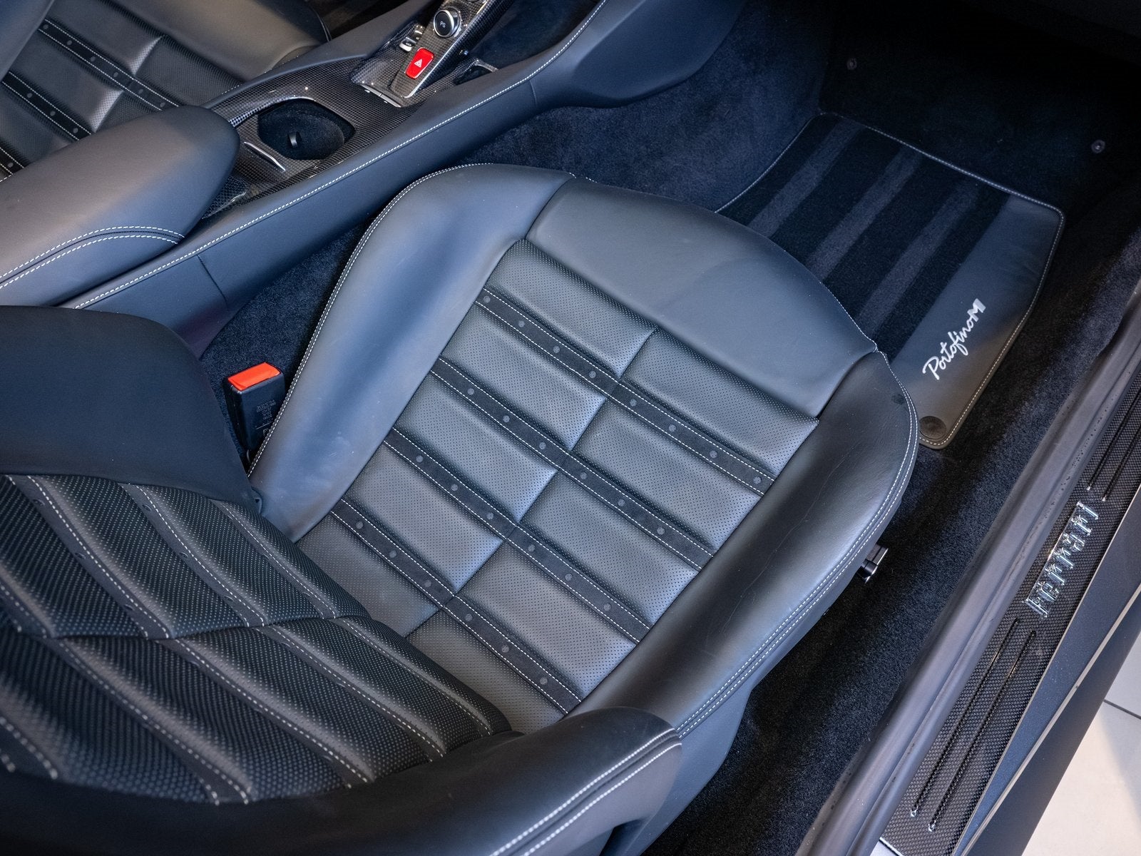 2022 Ferrari Portofino Base