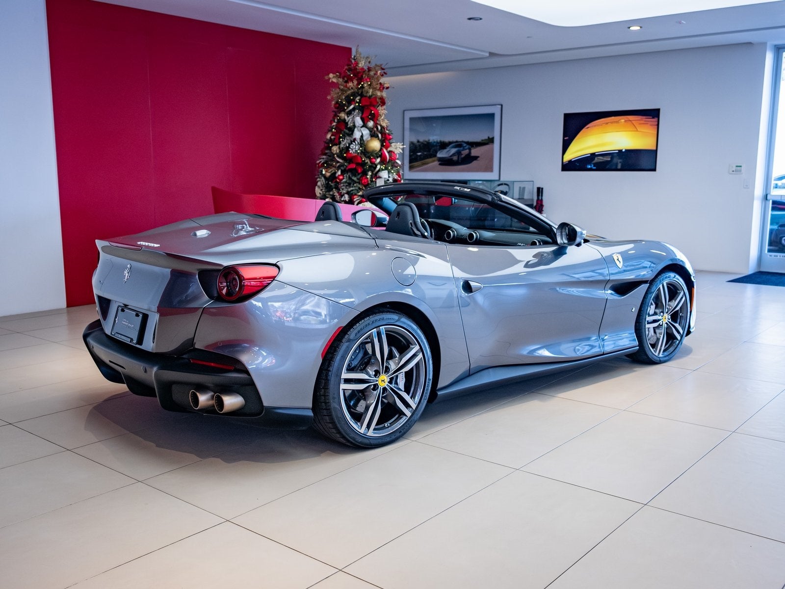 2022 Ferrari Portofino Base