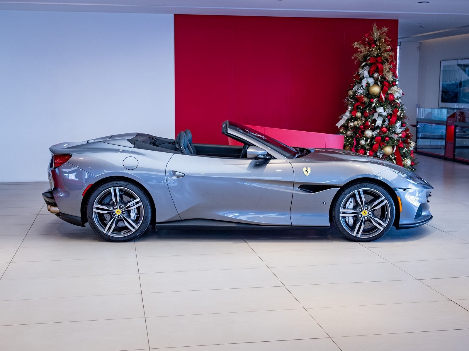 2022 Ferrari Portofino Base