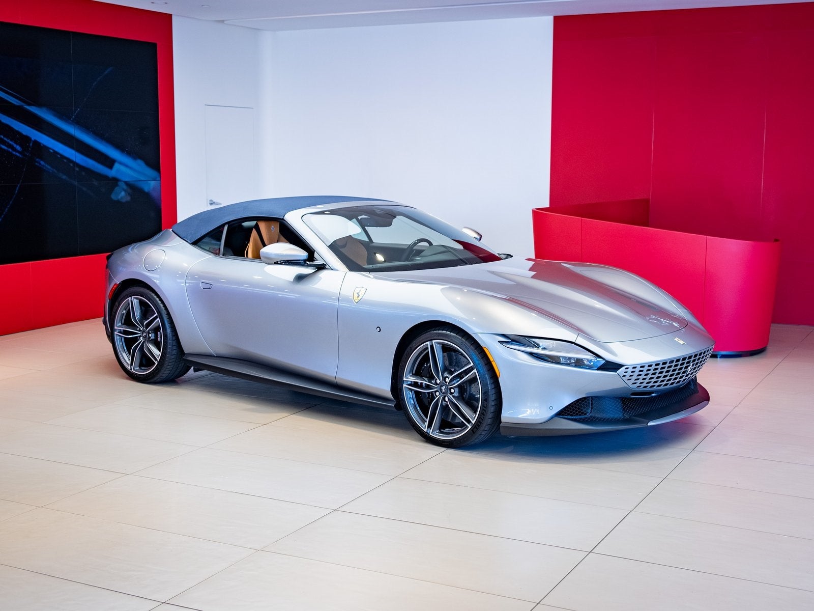 2024 Ferrari Roma Base