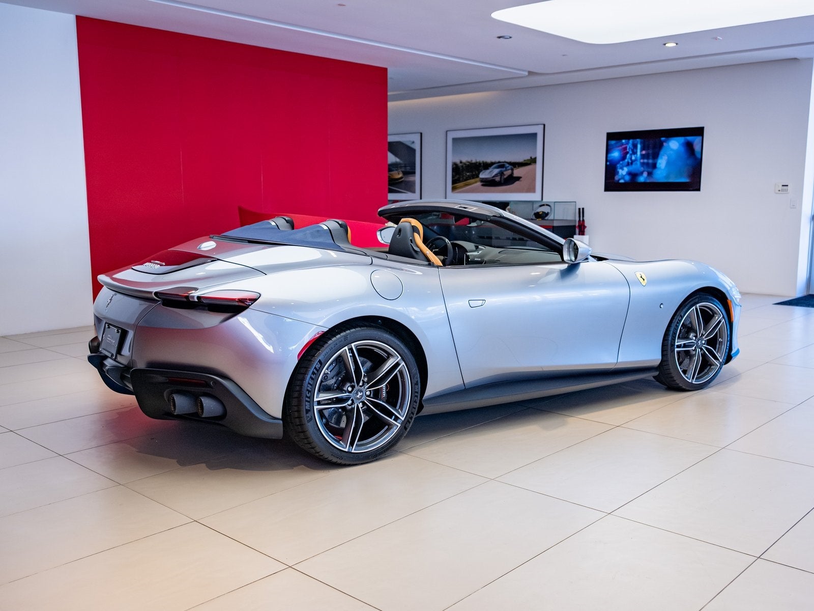 2024 Ferrari Roma Base