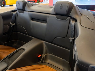 2025 Ferrari Roma Spider Base