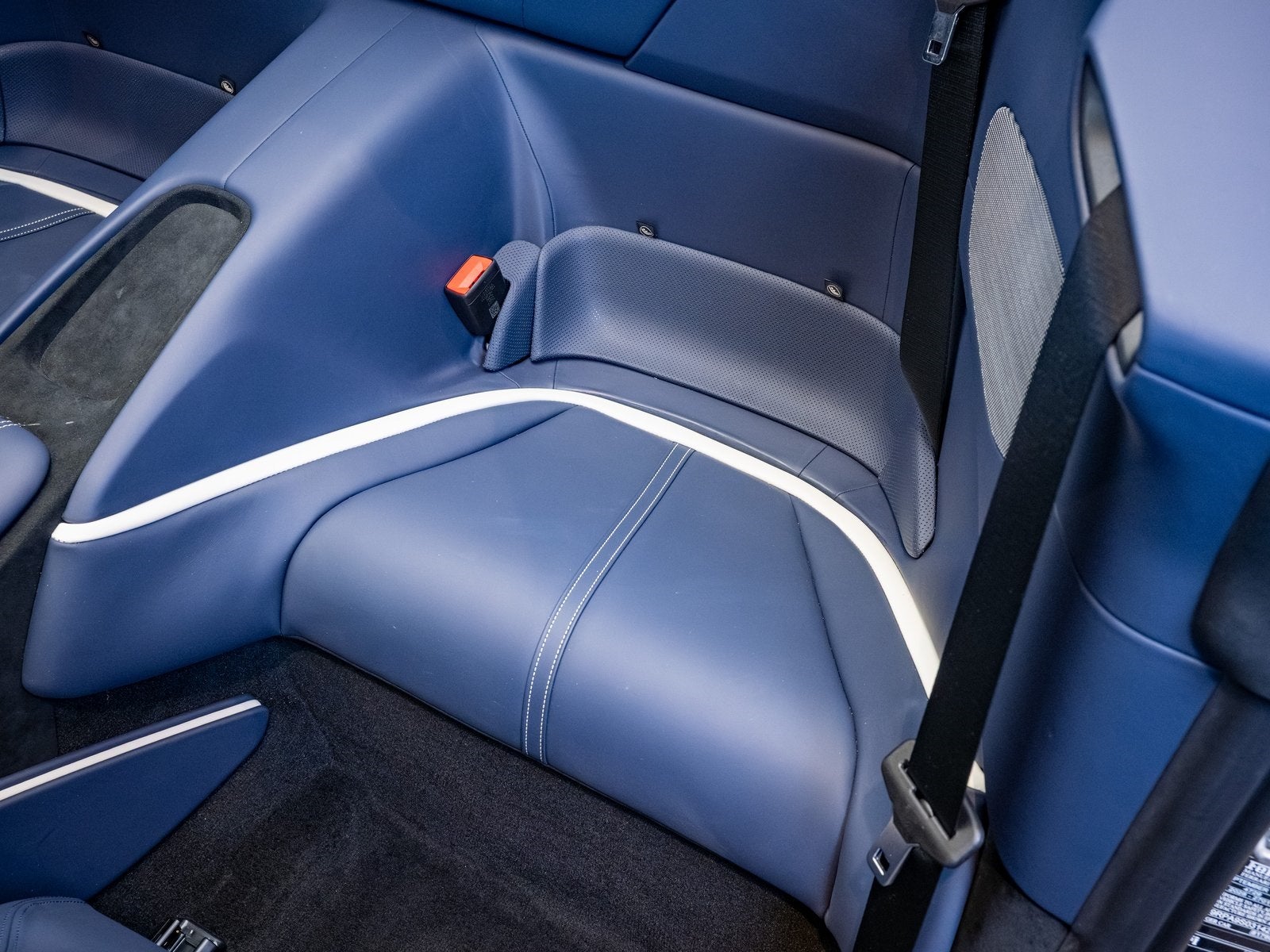 2025 Ferrari Roma Base