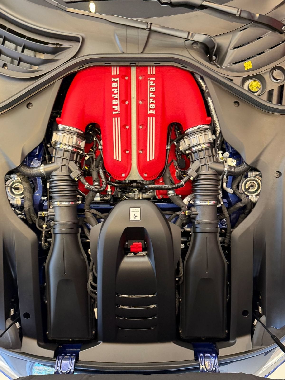 2025 Ferrari 12Cilindri Base