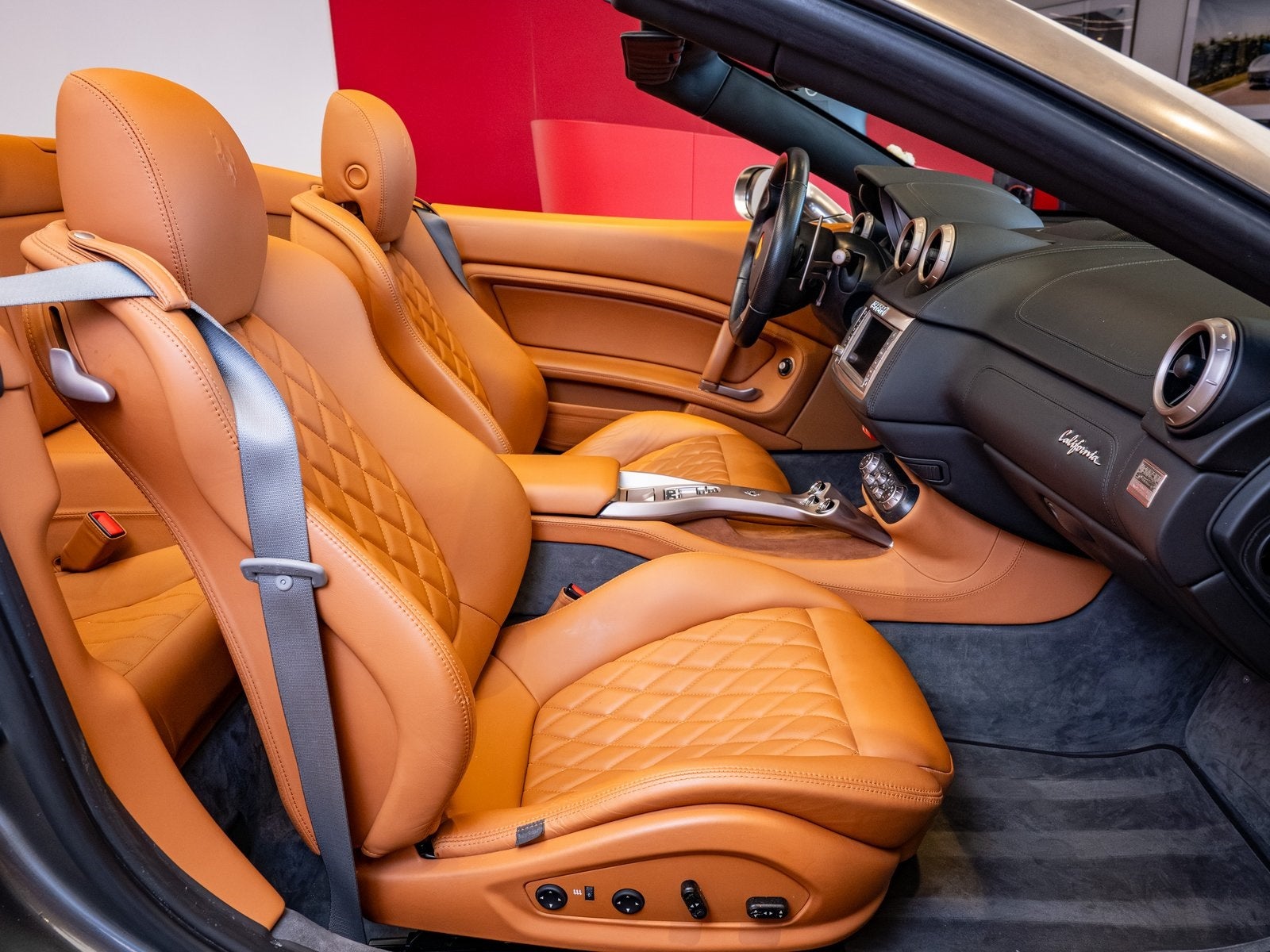 2012 Ferrari California Base