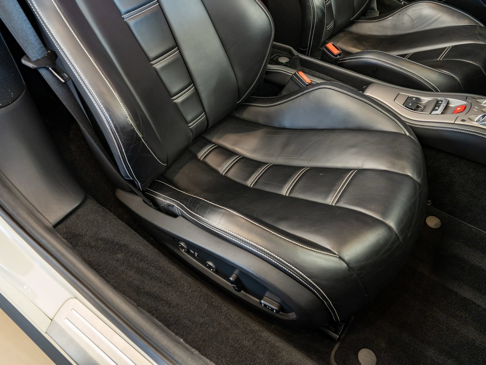 2015 Ferrari 458 Spider Base