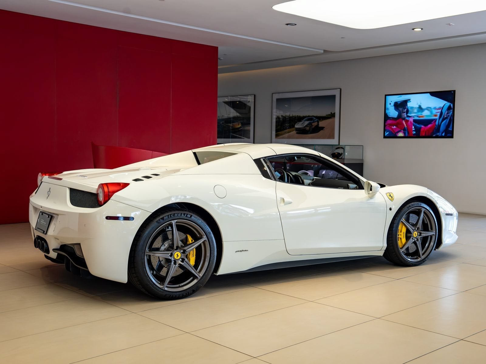 2015 Ferrari 458 Spider Base