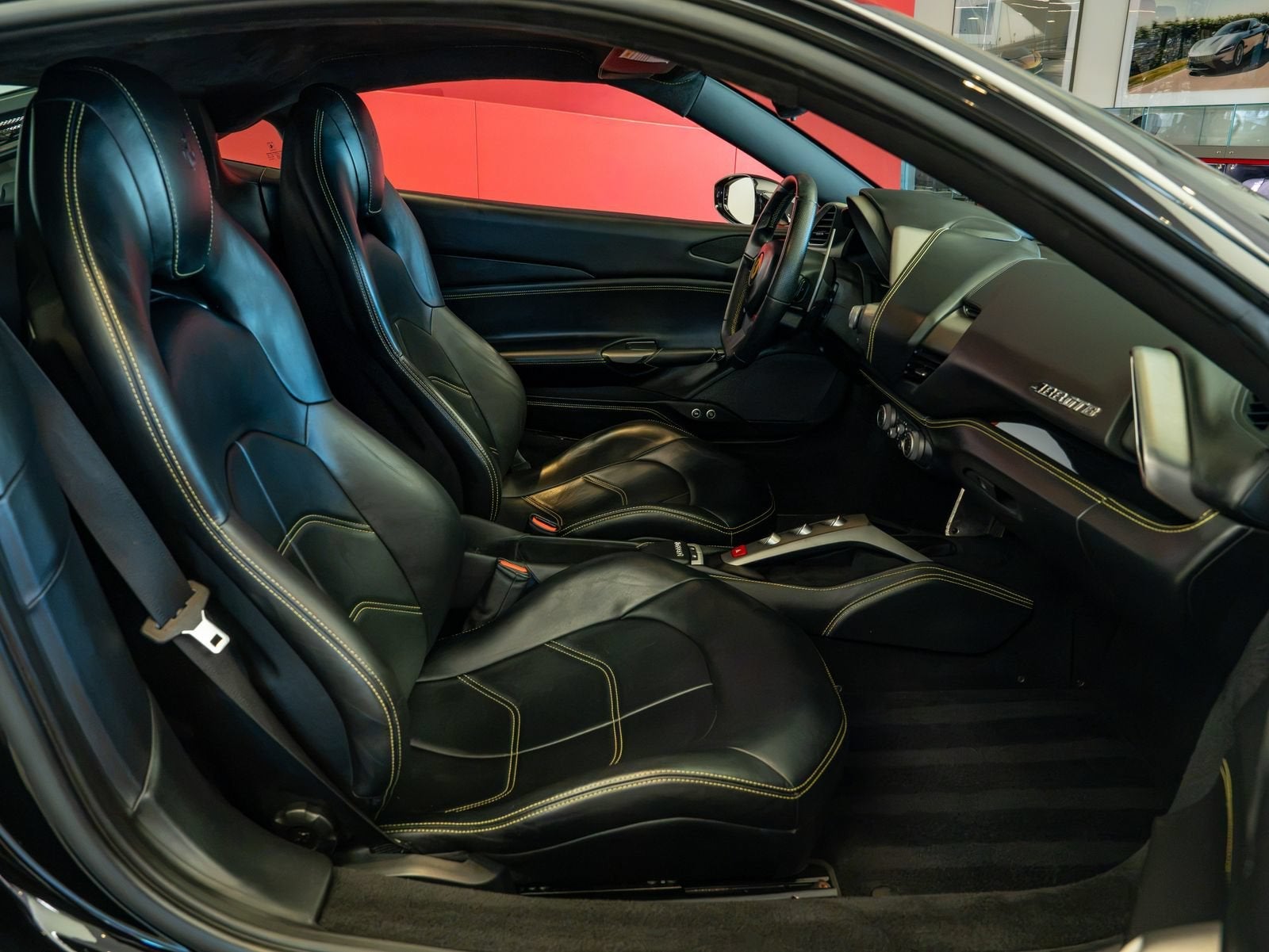 2016 Ferrari 488 GTB Base