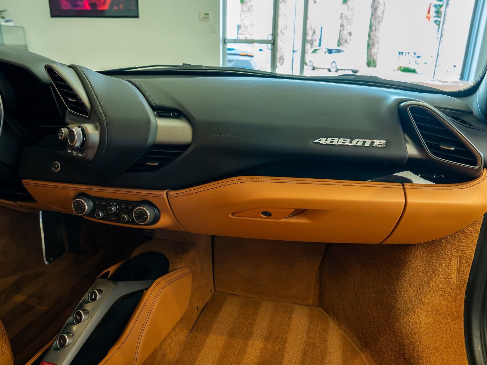 2016 Ferrari 488 GTB Base