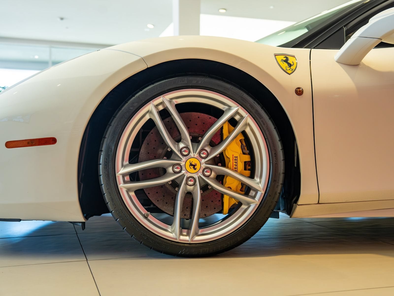 2016 Ferrari 488 GTB Base