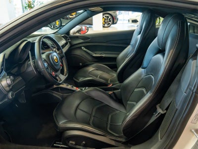 2016 Ferrari 488 GTB Base