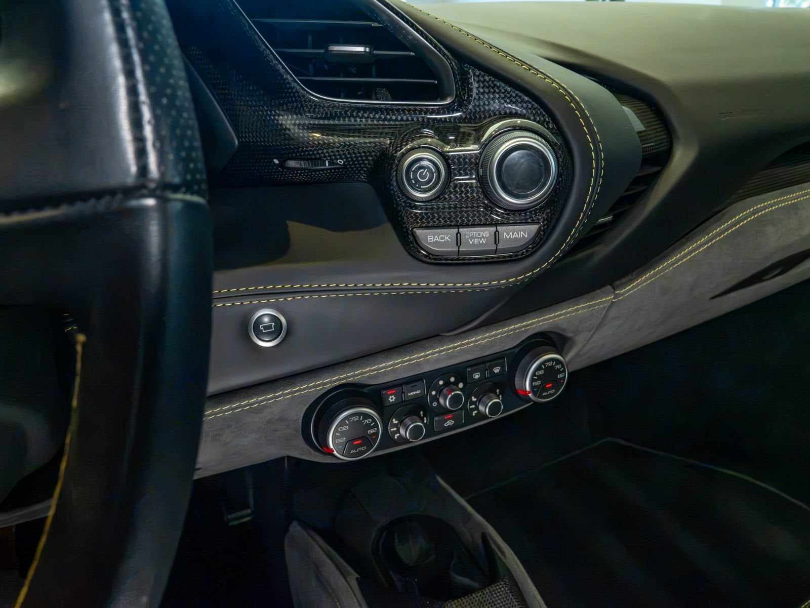 2018 Ferrari 488 GTB Base