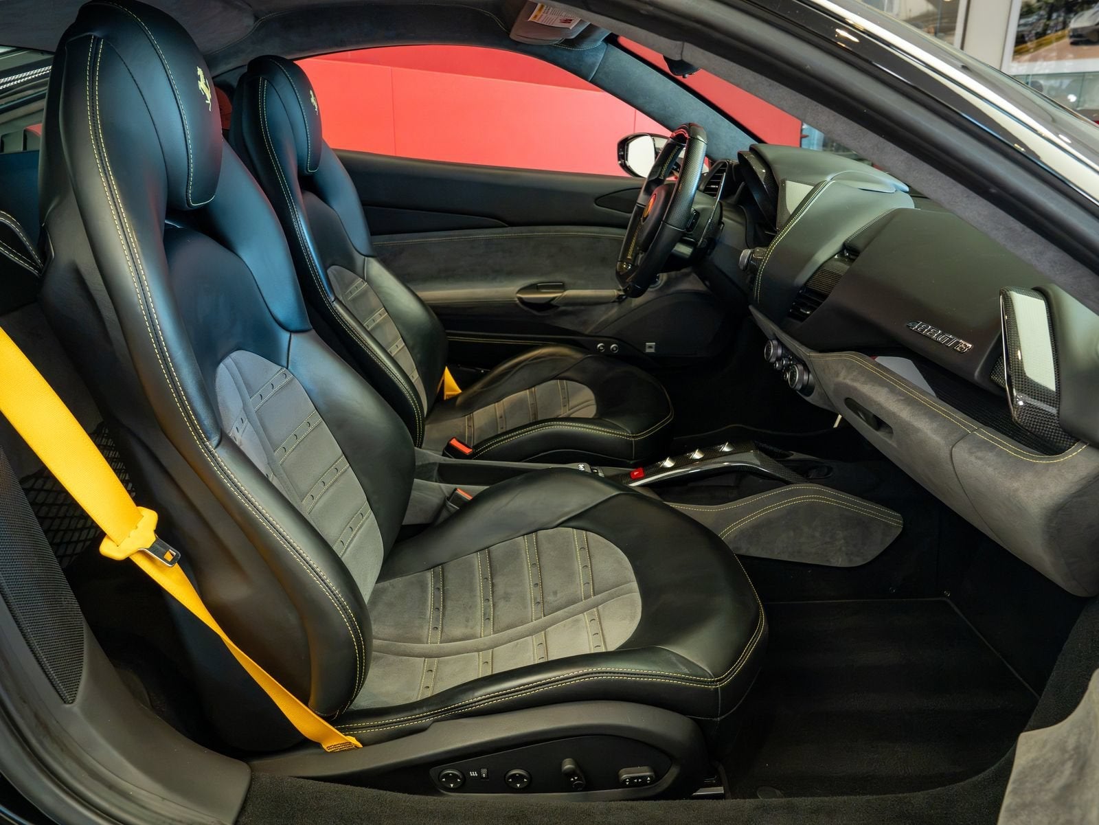 2018 Ferrari 488 GTB Base