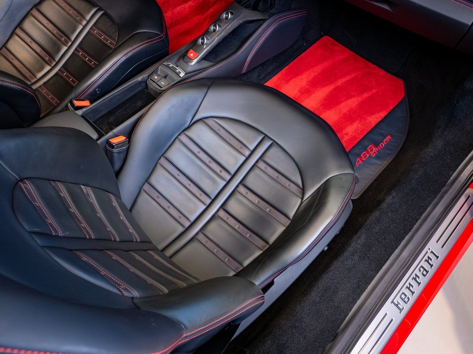 2019 Ferrari 488 Spider Base