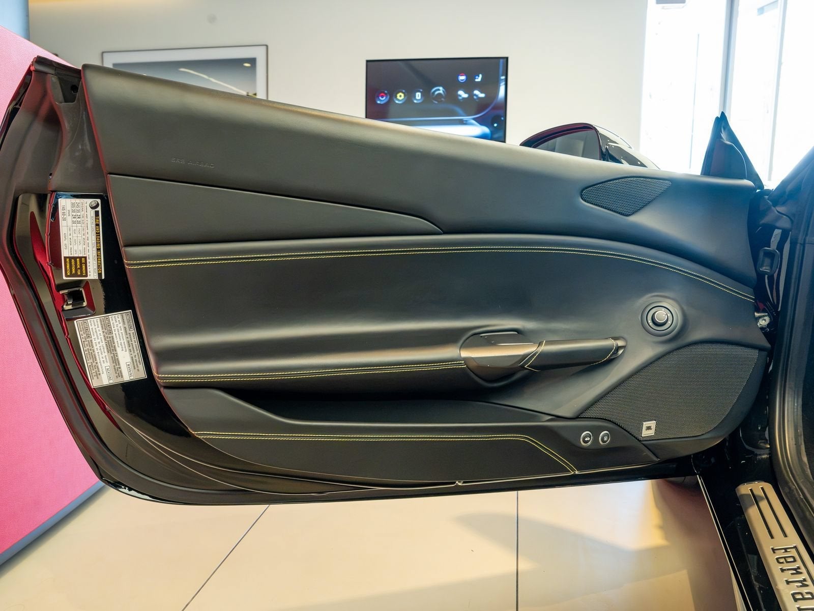 2018 Ferrari 488 Spider Base
