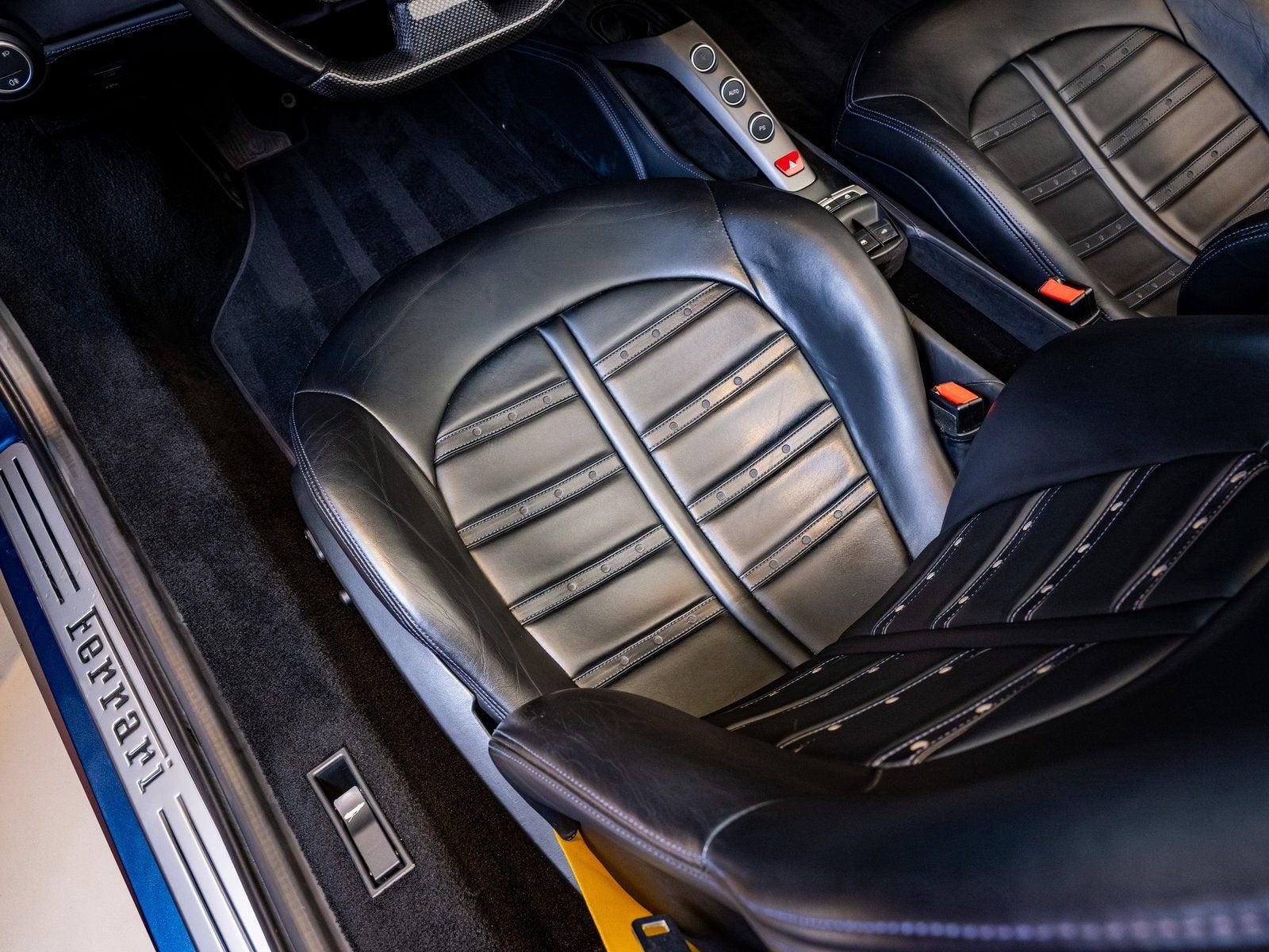 2017 Ferrari 488 Spider Base