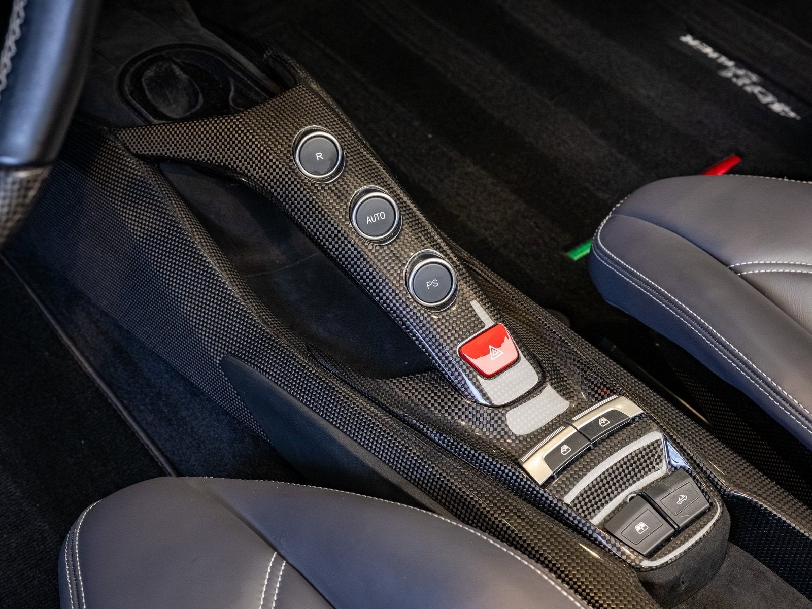 2017 Ferrari 488 Spider Base